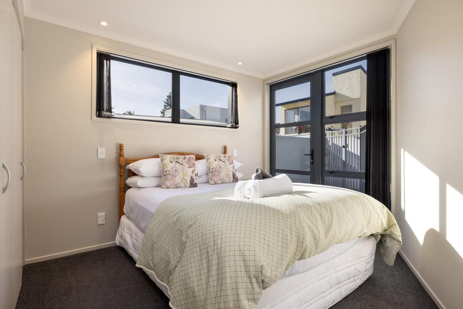 Pacific Escape - Downtown, Beach & Sea Views Mount Maunganui Luaran gambar