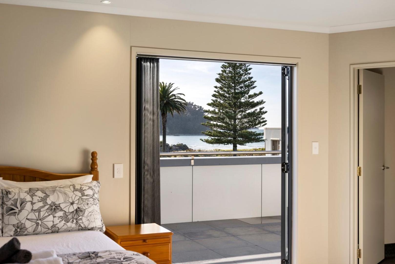 Pacific Escape - Downtown, Beach & Sea Views Mount Maunganui Luaran gambar