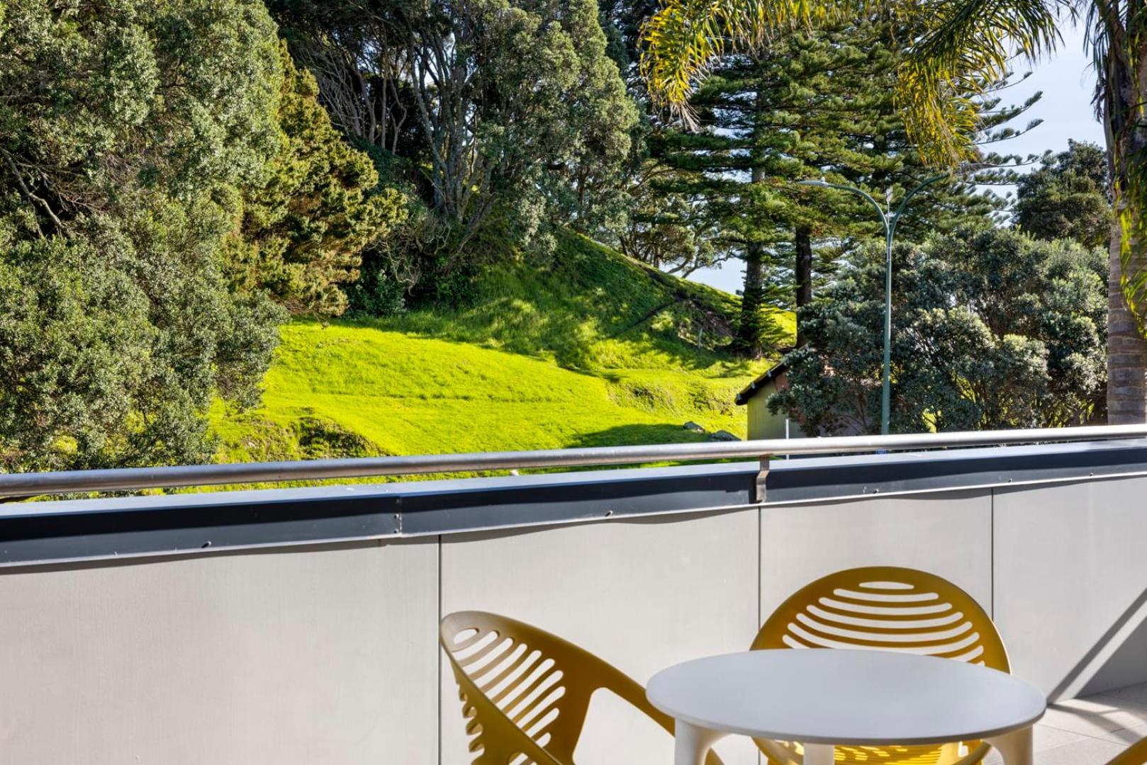 Pacific Escape - Downtown, Beach & Sea Views Mount Maunganui Luaran gambar